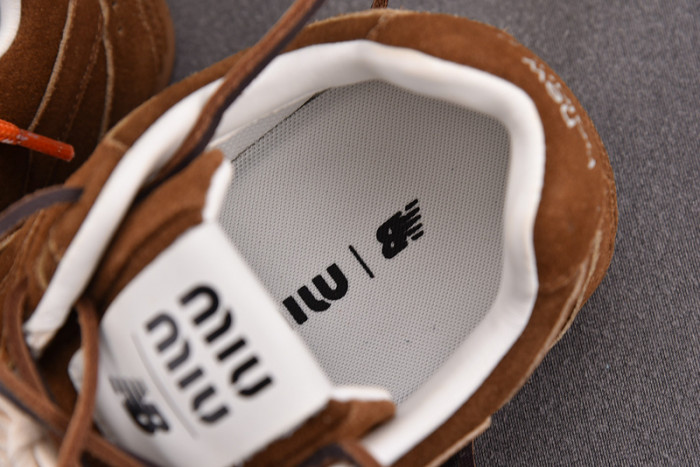 New Balance x MIU MIU NB530 NB000048