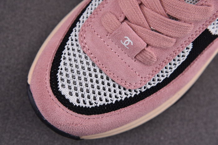 chane* snekaers c000014