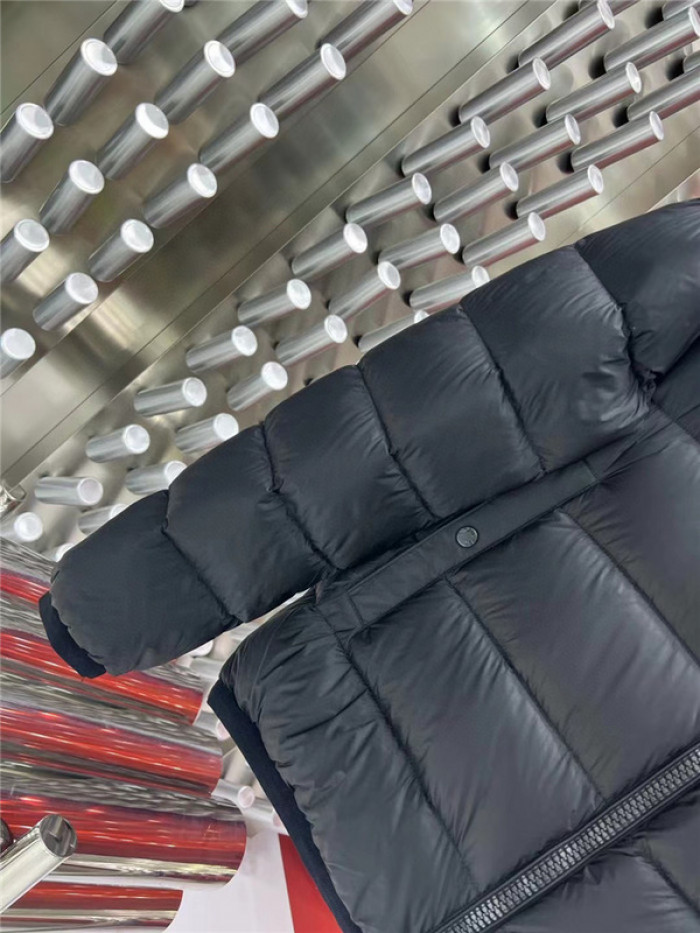 Moncler Down Jacket 54