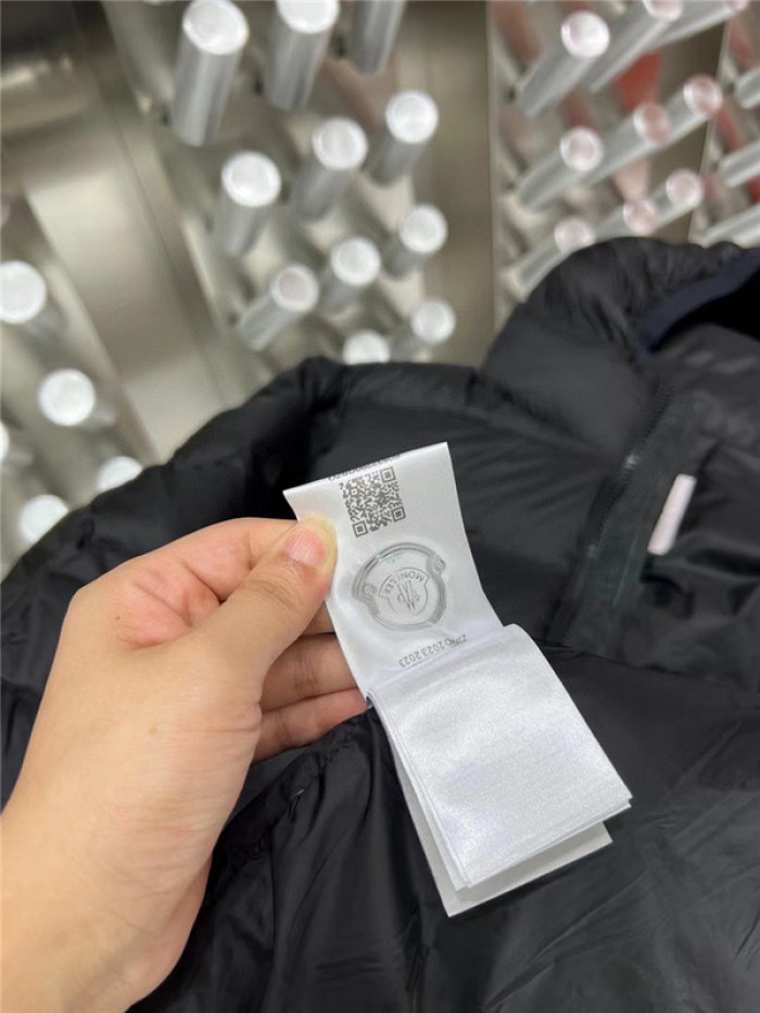Moncler Down Jacket 54