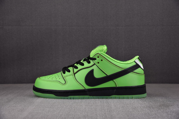 the powerpuff girls x dunk low pro sb qs ''buttercup'' fz8319-300