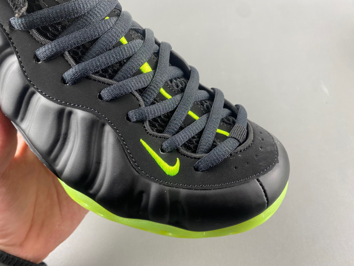 Nike Air Foamposite One Black Volt HF2902-001
