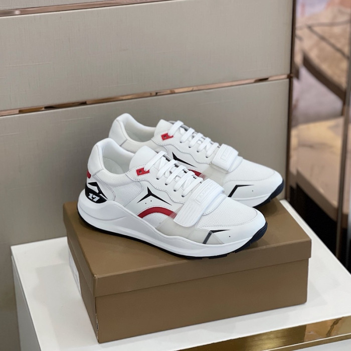 burber*y sneakers b000006