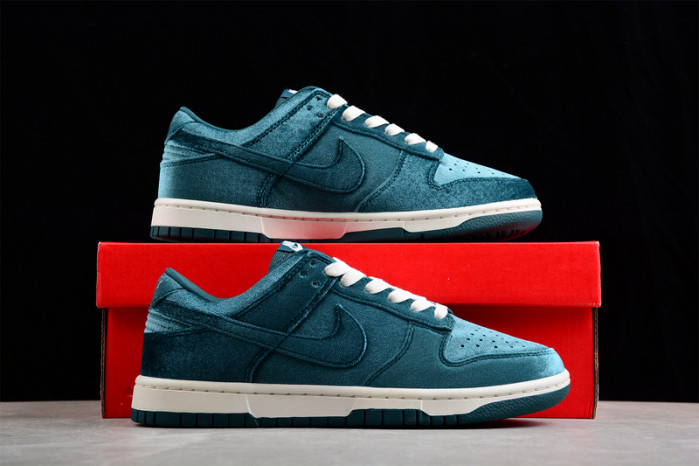 nike dunk low green velvet dz5224-300
