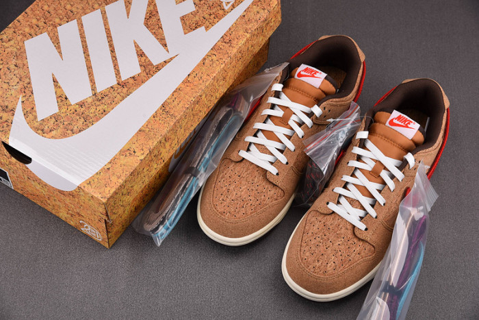 nike dunk low sp clot cork fn0317-121
