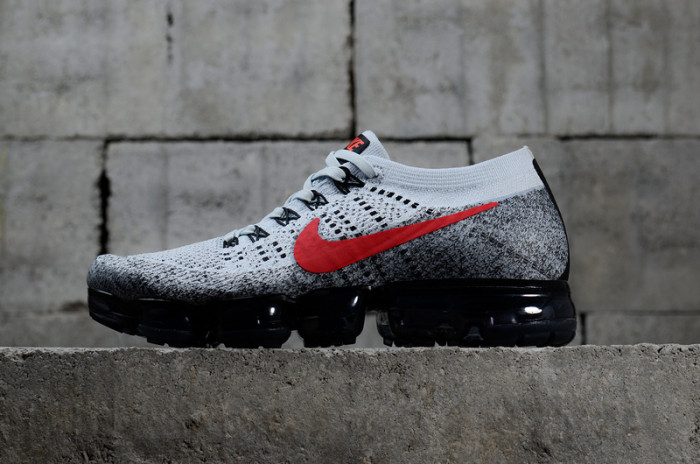 nike vapormax grey red black 849558-020