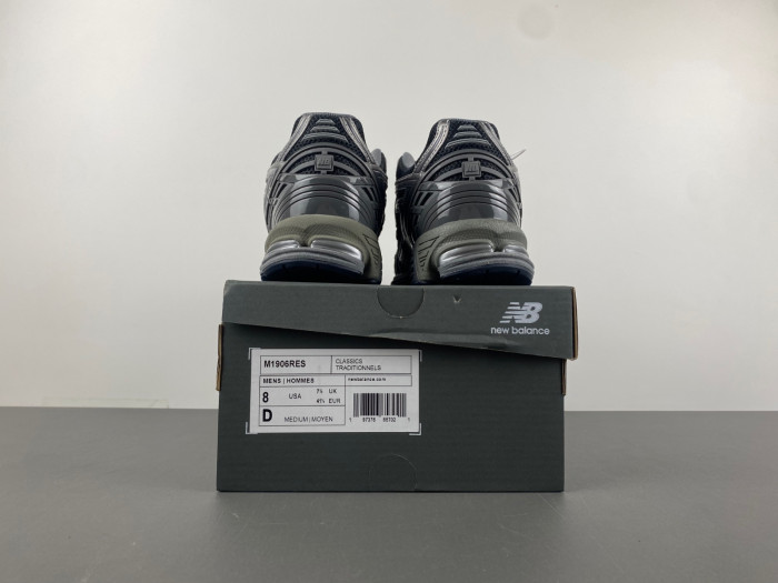 NEW BALANCE 1906R NB000040