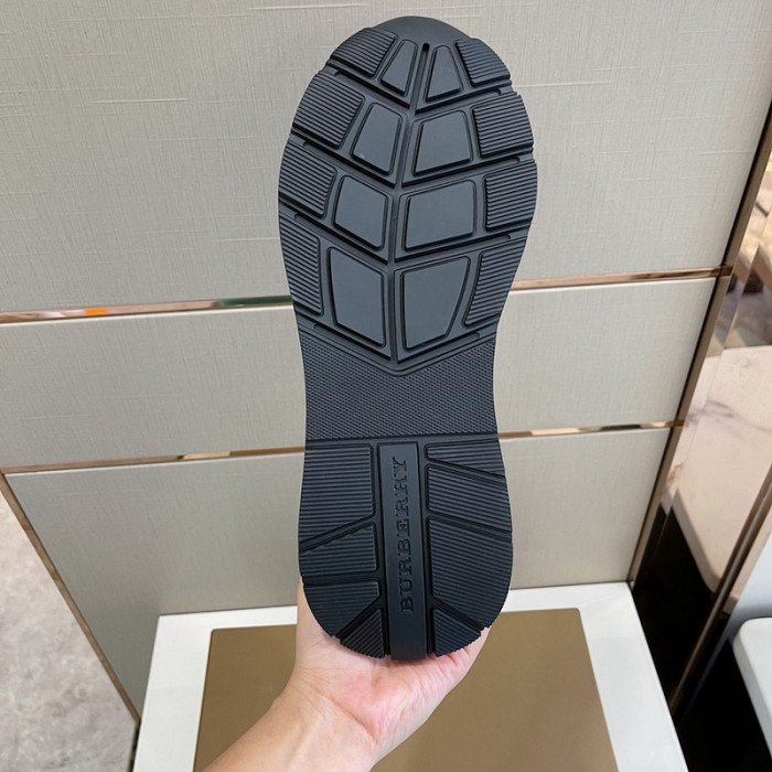 burber*y sneakers b000005
