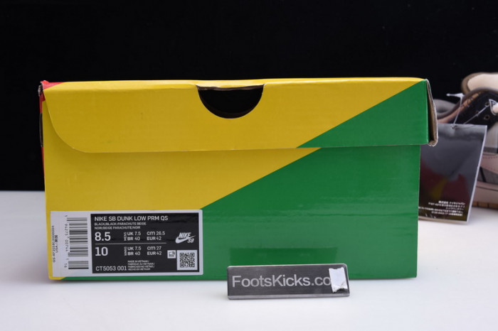 travis scott x nike sb dunk low ct5053-001