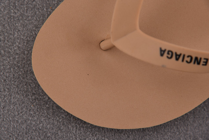 BALENCIAG* SANDAL 67