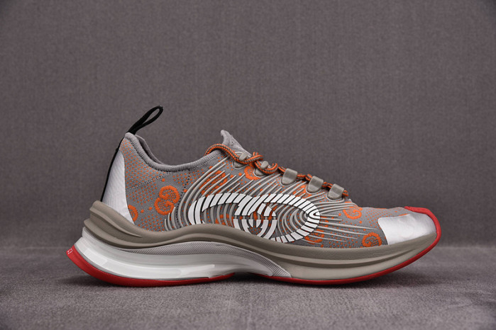 G*u*i* trainer sneaker81