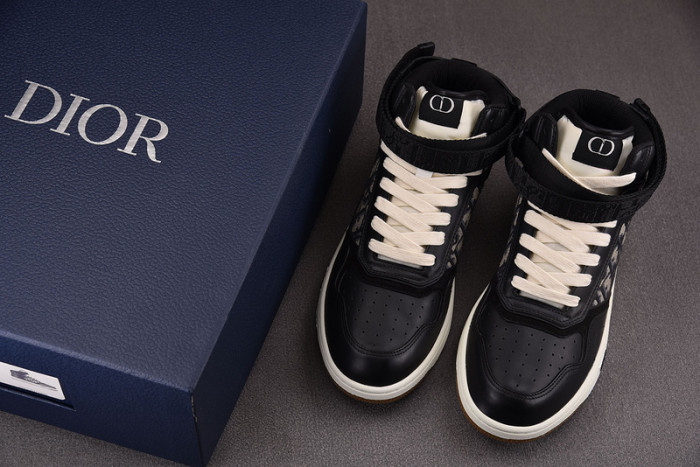 DIO* SNEAKERS B27 T0000-015