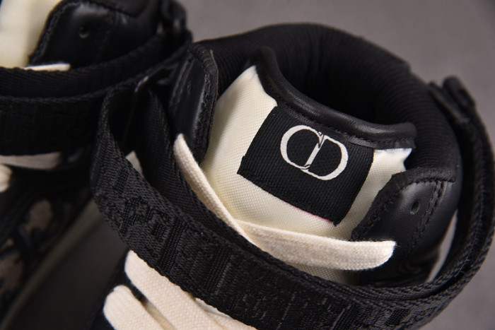 DIO* SNEAKERS B27 T0000-015