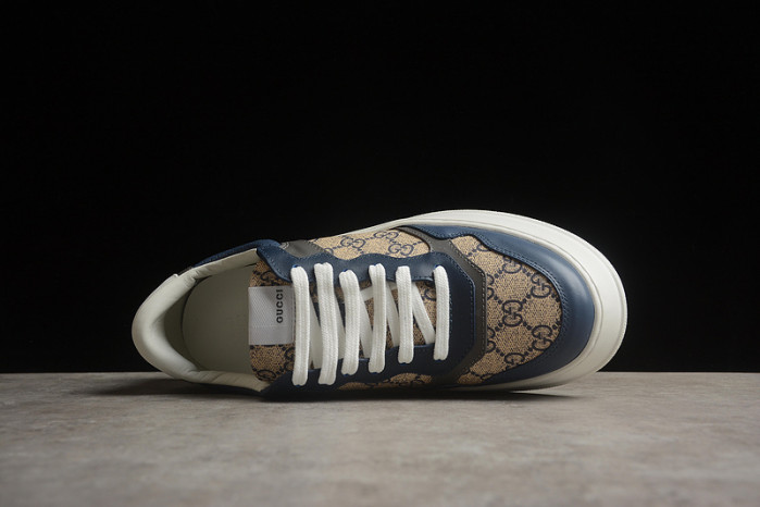 G*u*i* trainer sneaker100