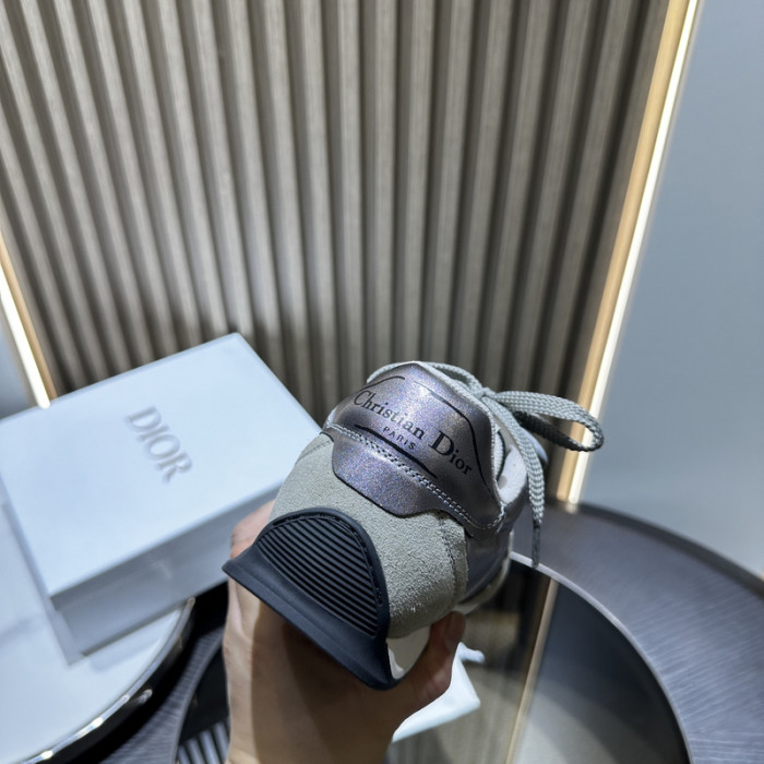 D1OR SNEAKERS T0000-233