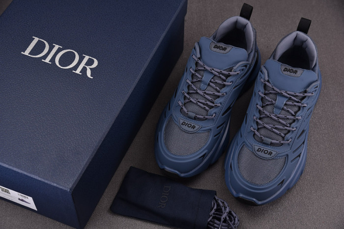 D1OR SNEAKERS B44 T0000-238