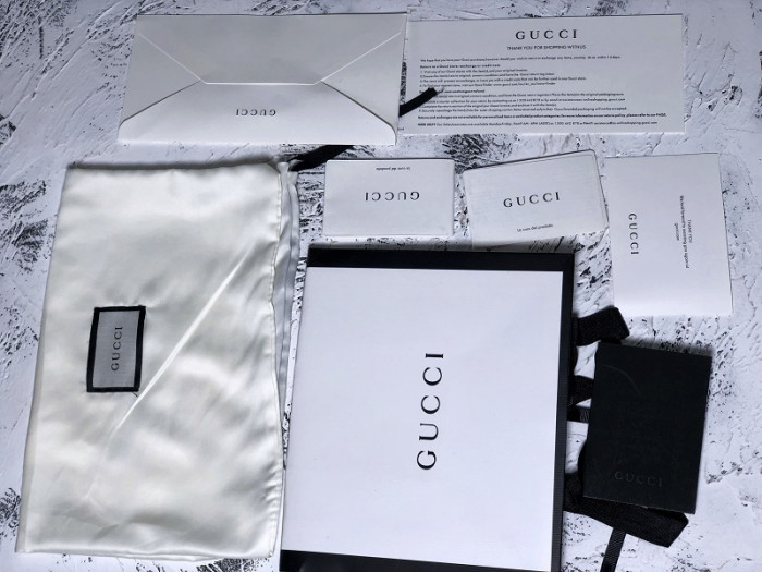 g*u*i rhyton vintage trainer sneaker 576965 drw00 9534