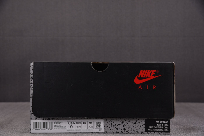 Jordan 5 Retro Fire Red Black Tongue (2025) HQ7978-101