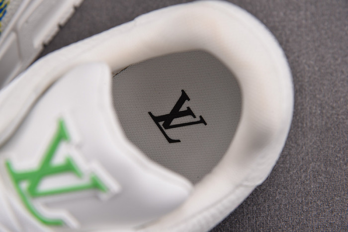 l&v snekaers l0000115