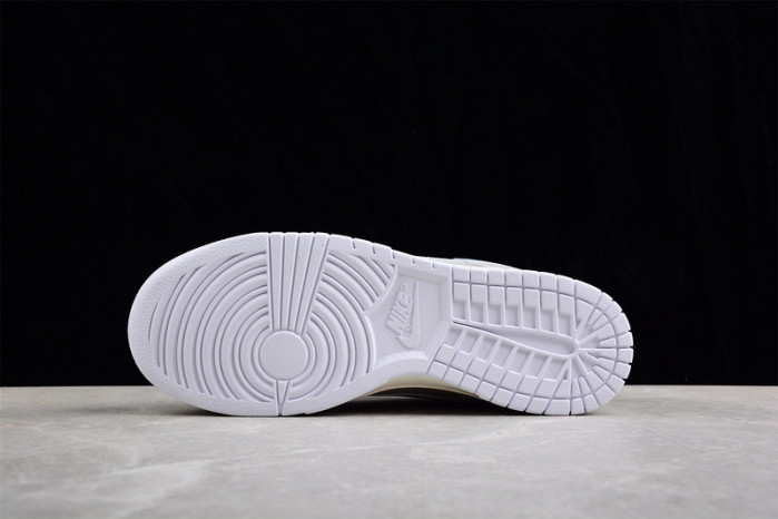 nike dunk low metallic silver dx3197-095