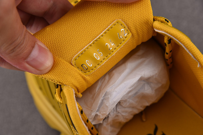 D1OR SNEAKERS B44 T0000-239