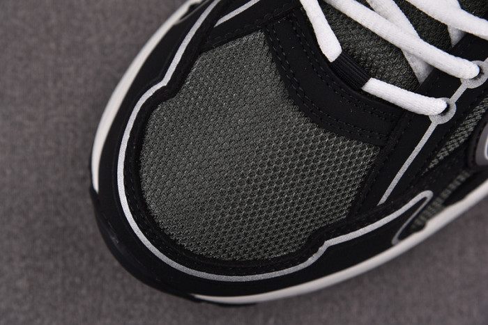 DIO* SNEAKERS B30 T0000-303